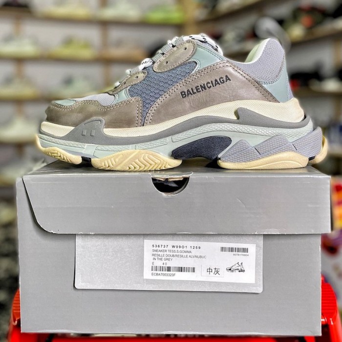 Ba*len*cia*ga triple s sneaker dark grey