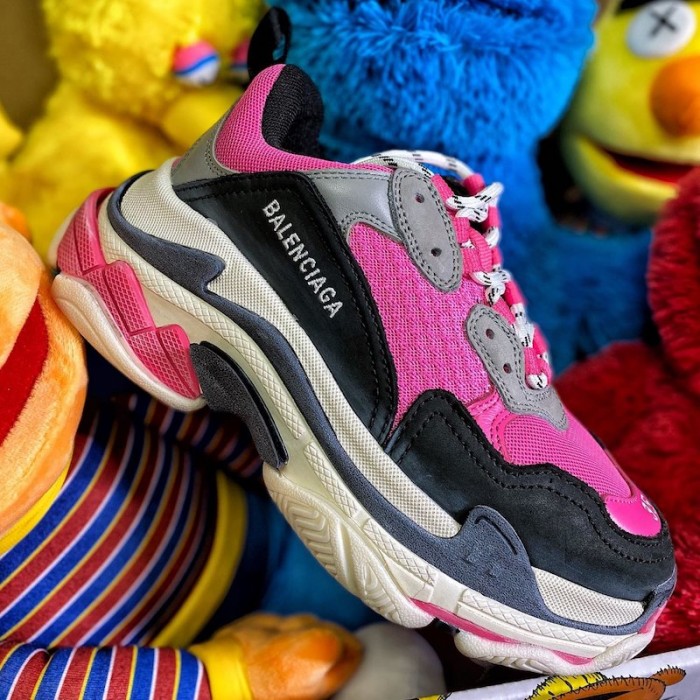 Ba*len*cia*ga triple s sneaker peach / grey