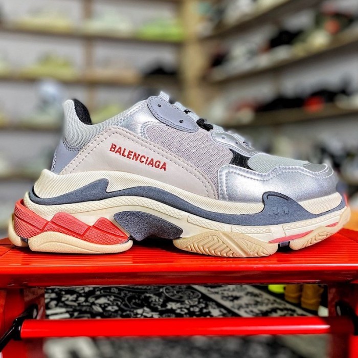 Ba*len*cia*ga triple s sneaker black / silver