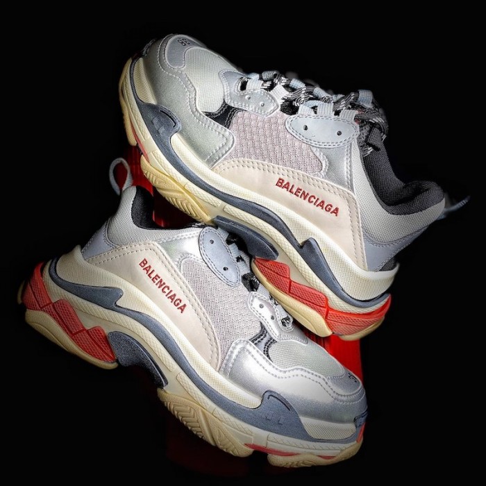 Ba*len*cia*ga triple s sneaker black / silver