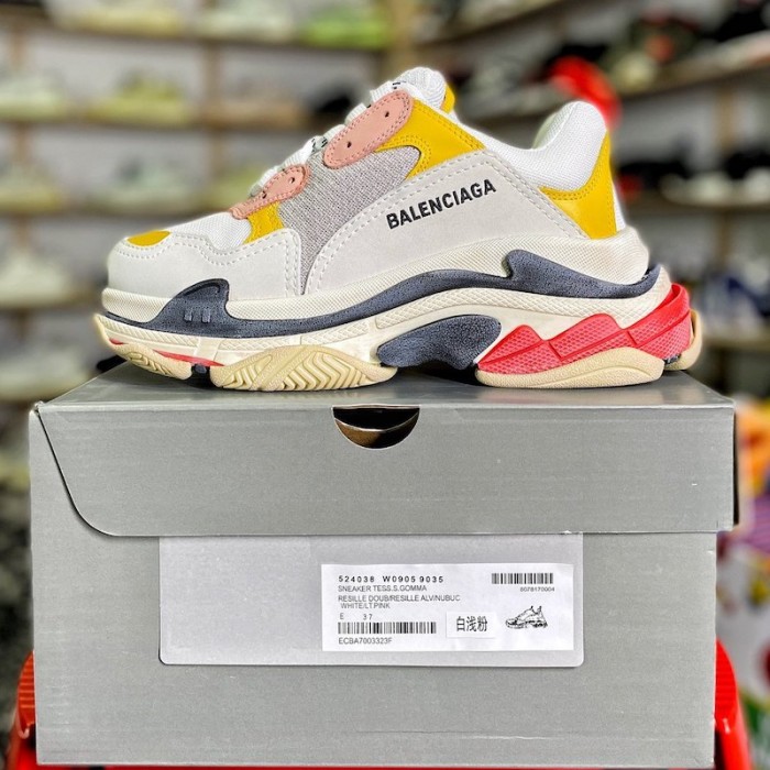 Ba*len*cia*ga triple s sneaker white / red / pink