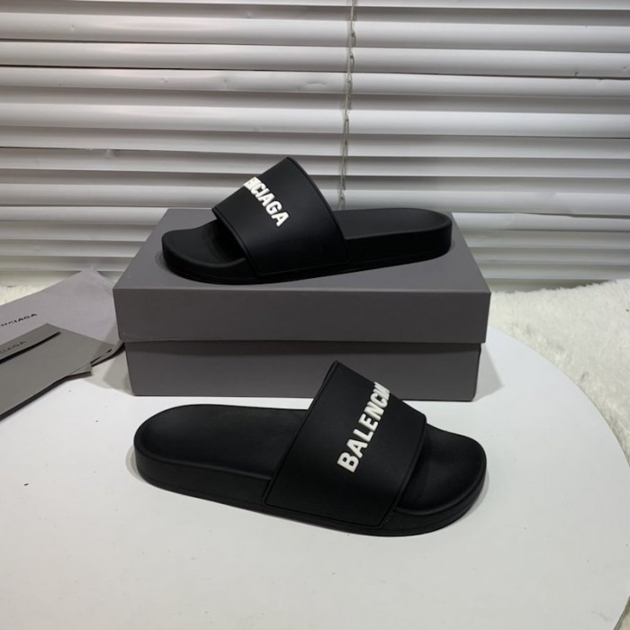 Balencaiga Piscine Slide Sandals Black