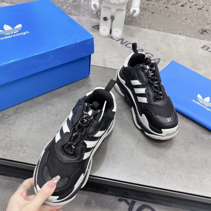 Ba*len*cia*ga / ad*s triple s sneaker in black