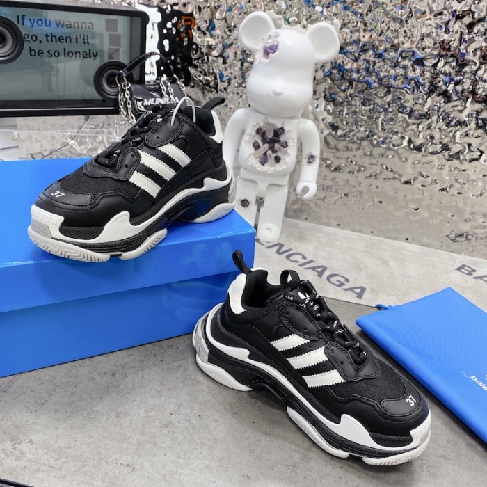 Ba*len*cia*ga / ad*s triple s sneaker in black