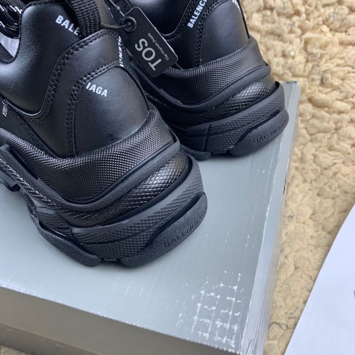 Ba*len*cia*ga triple s logo print leather sneakers black