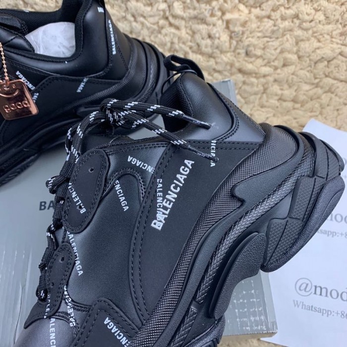 Ba*len*cia*ga triple s logo print leather sneakers black