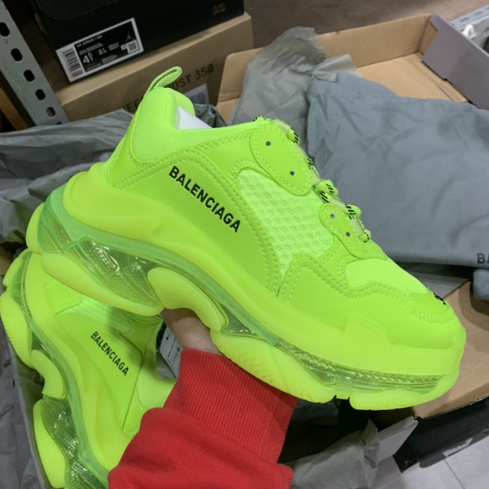 Ba*len*cia*ga triple s sneakers fluorescent green