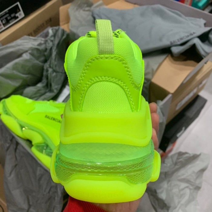Ba*len*cia*ga triple s sneakers fluorescent green