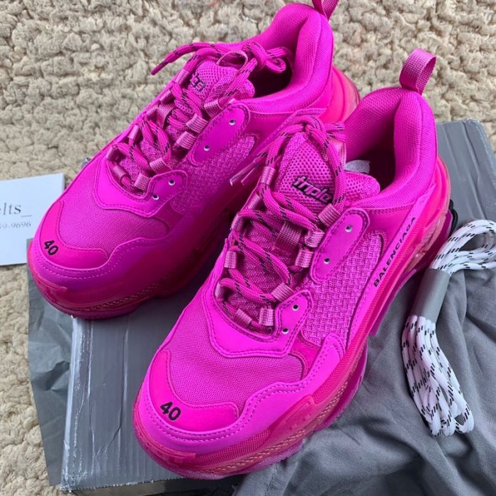 Ba*len*cia*ga triple s sneakers fuchsia