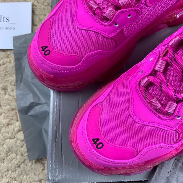Ba*len*cia*ga triple s sneakers fuchsia