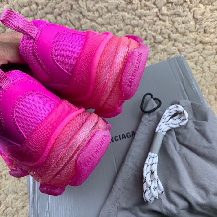 Ba*len*cia*ga triple s sneakers fuchsia