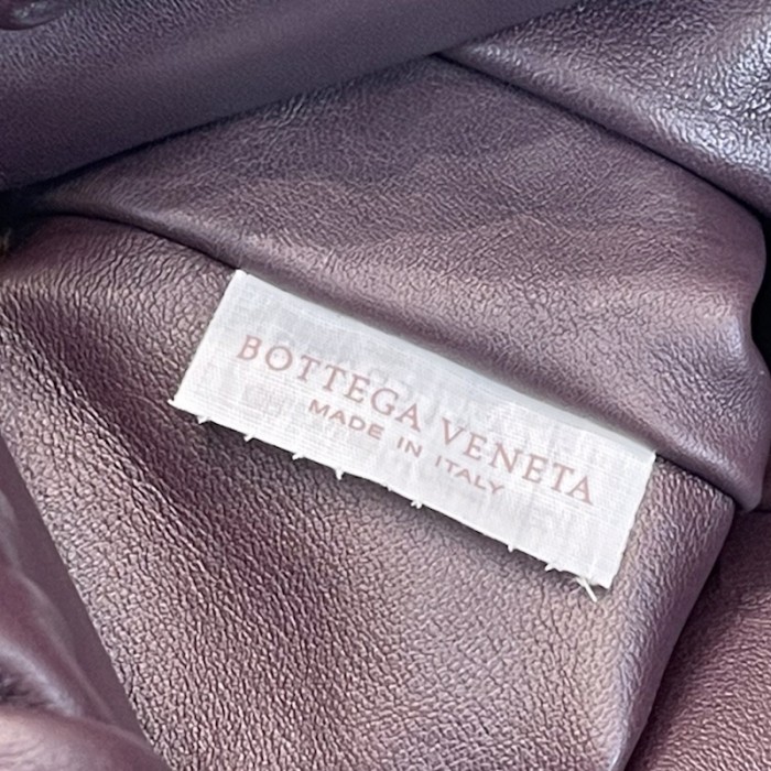 B V The Chain Pouch Purple