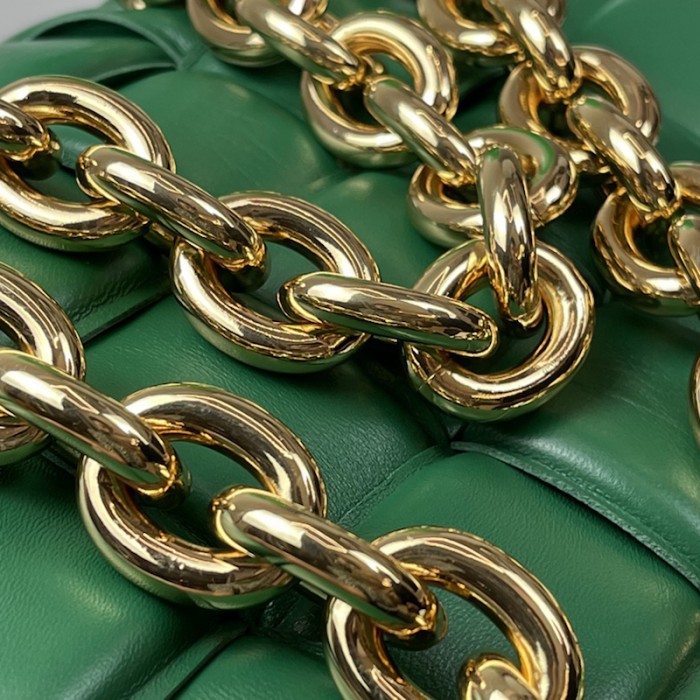 B V The China Cassette Bag Green