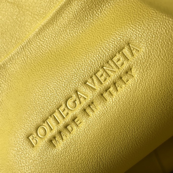B V The Medium Bulb Bag Yellow