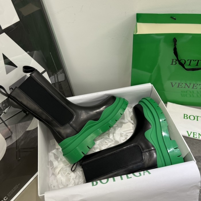 B V Tire Chelsea Boot Black / Green