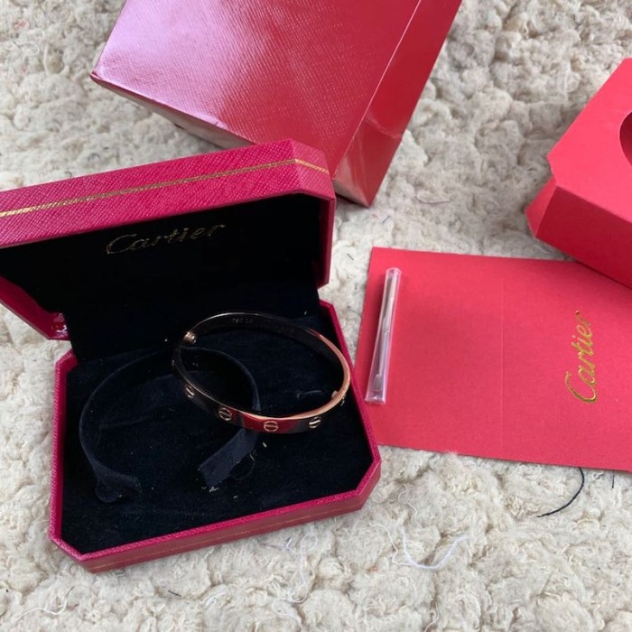 Cartier love bracelet 18k Rose Gold