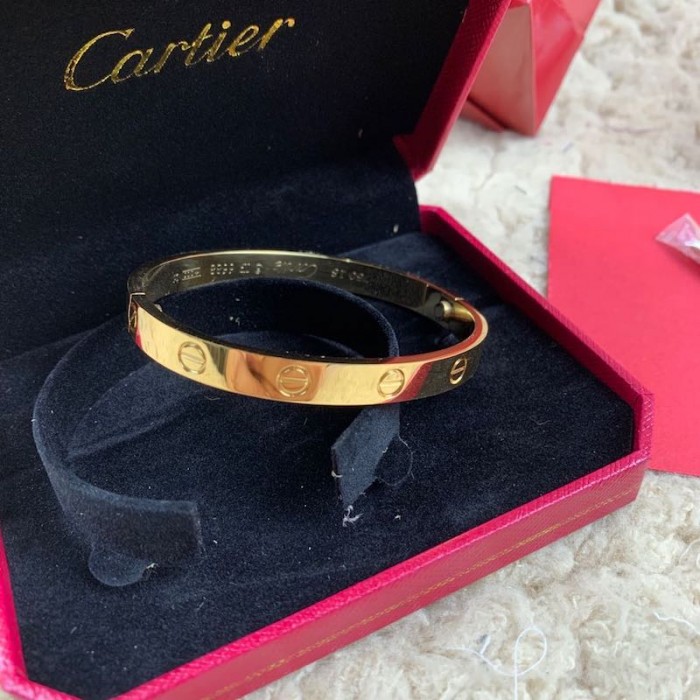 Cartier love bracelet 18k Yellow Gold
