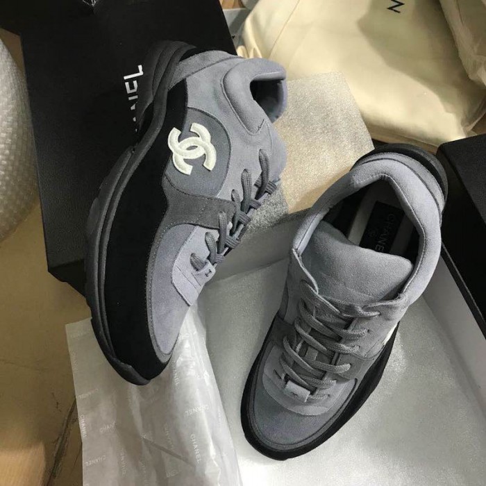 CC Logo Runner Sneakers Grey