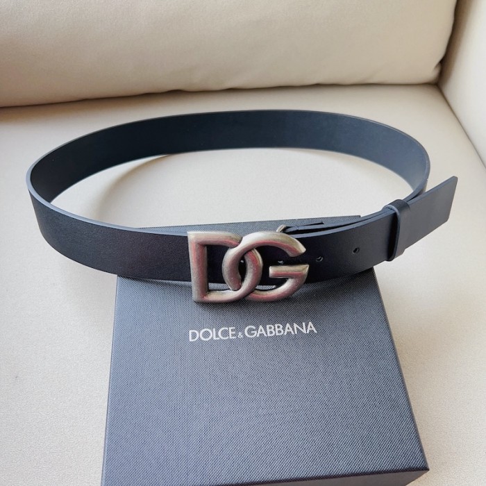 Dolce & Gabbana DG Lux leather belt with crossover DG logo buckle Black / Silver