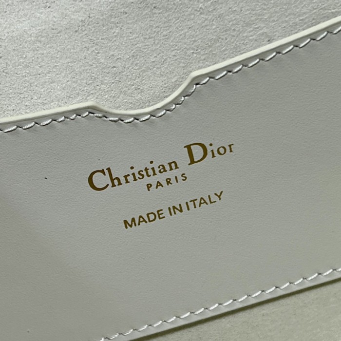 D*or 30 montaigne avenue bag white box calfskin