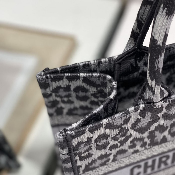 D*or samll book tote gray leopard mizza embroidery