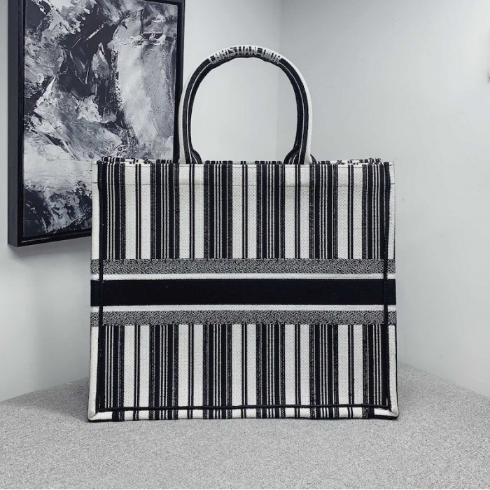 D*or book tote black and white stripes