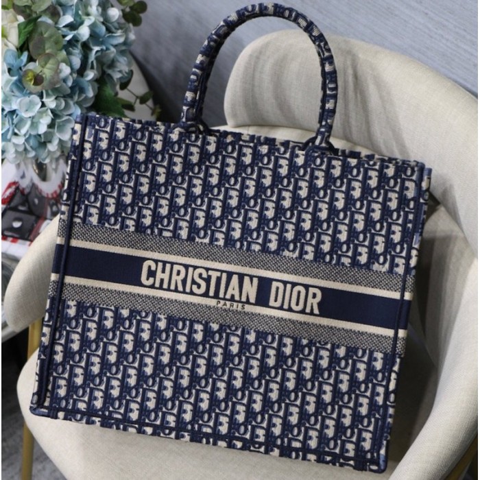 D*or oblique embroidered D*or book tote blue