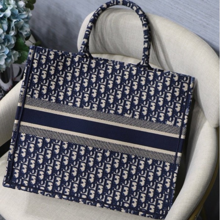 D*or oblique embroidered D*or book tote blue
