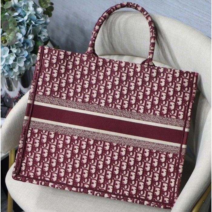 D*or oblique embroidered D*or book tote burgundy