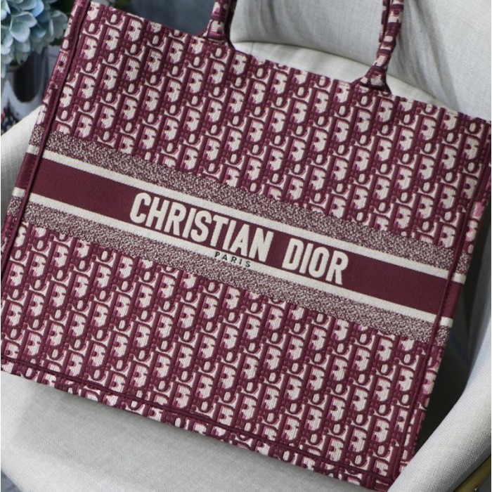 D*or oblique embroidered D*or book tote burgundy