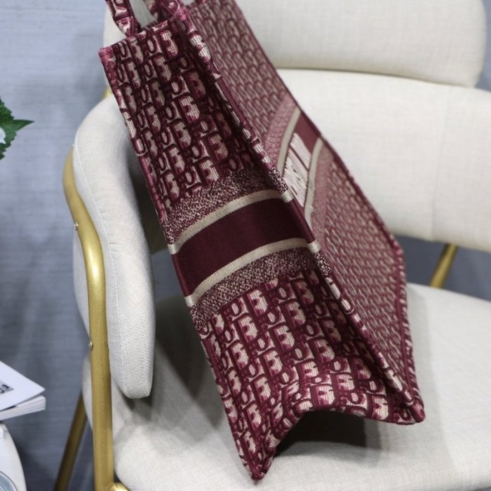D*or oblique embroidered D*or book tote burgundy