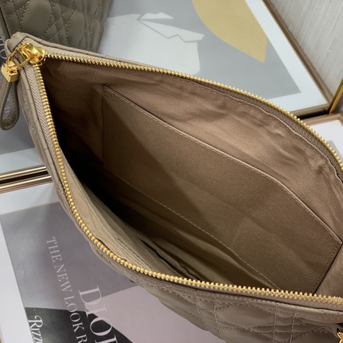 D*or daily clutch grey