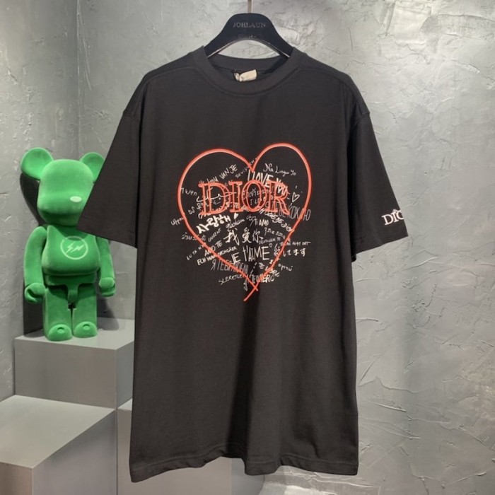 D*or t-shirt ecru linen and cotton with D*oramour graffiti motif black