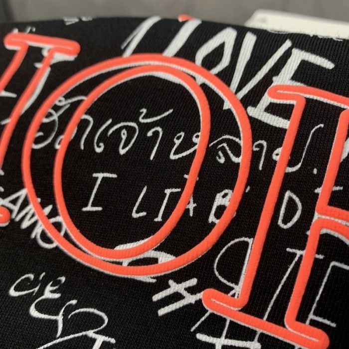 D*or t-shirt ecru linen and cotton with D*oramour graffiti motif black