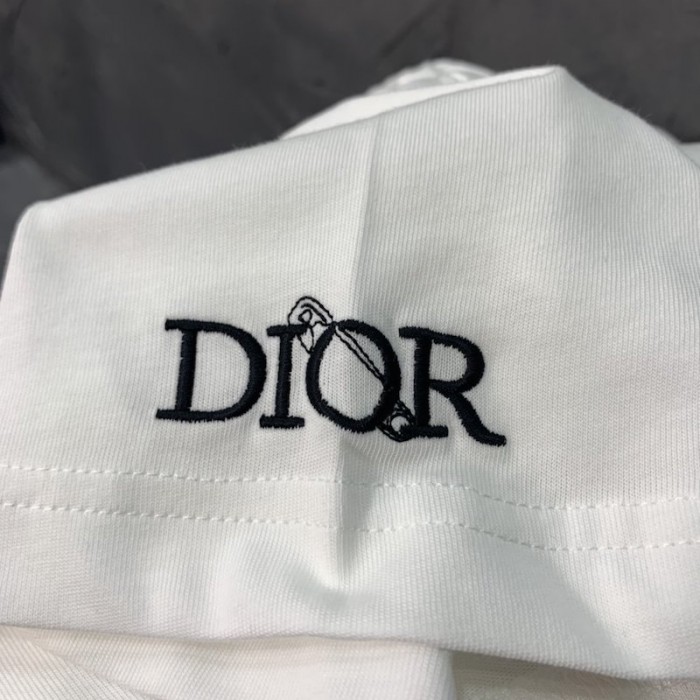 D*or t-shirt ecru linen and cotton with D*oramour graffiti motif white