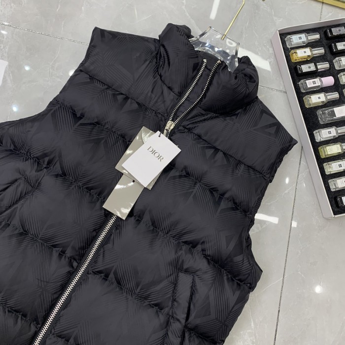 D*or cd diamond oblique down vest black
