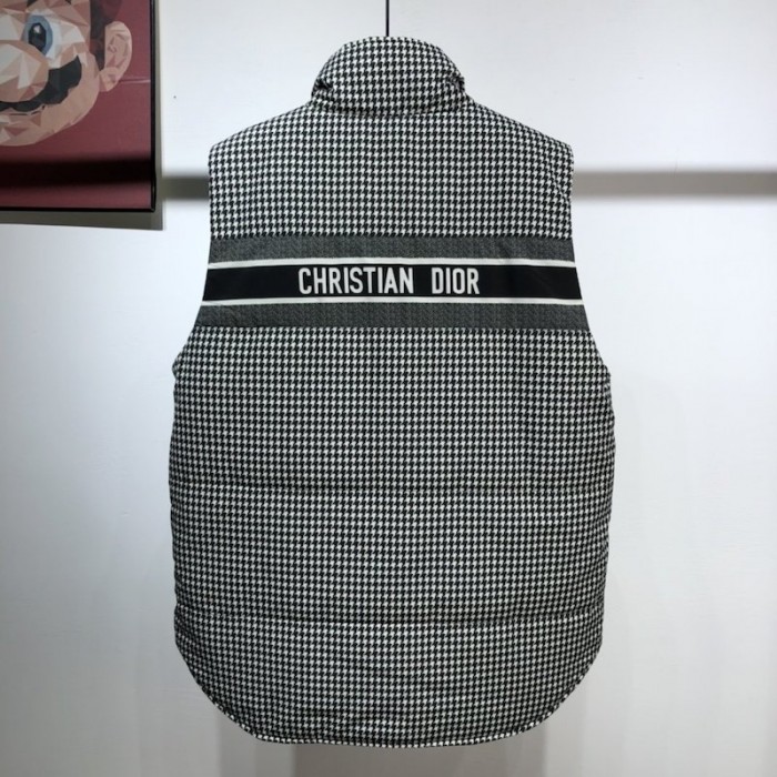 D*or ch**an D*or logo sleeveless down vest gray