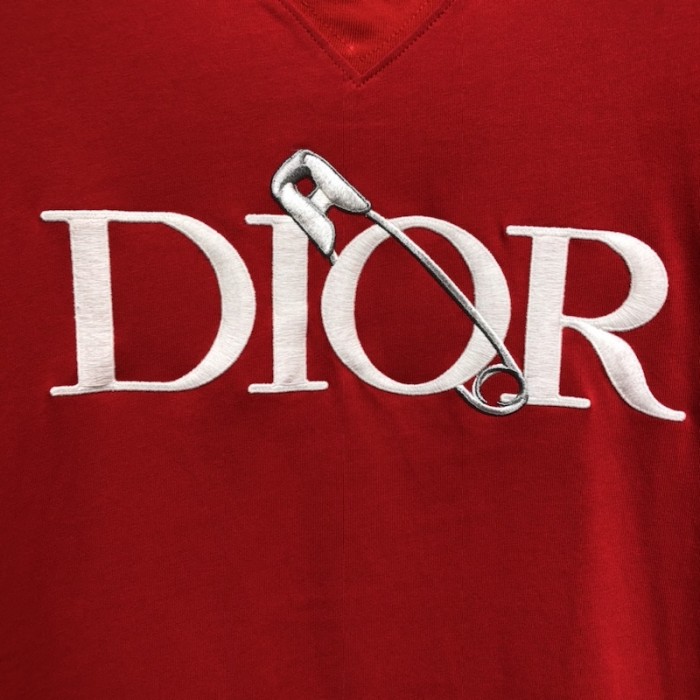 D*or and judy blame t shirt red