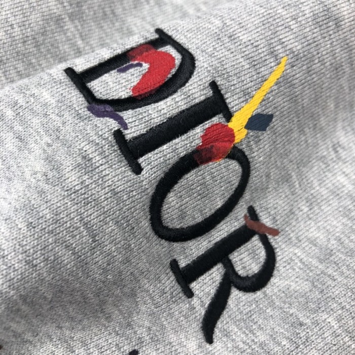 D*or paint print short gray