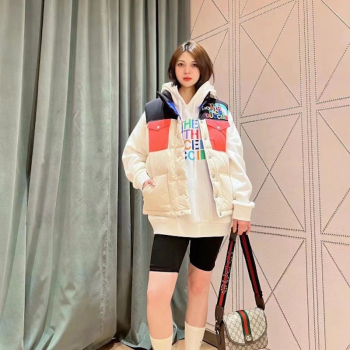 the north face x G*u*i down vest cream