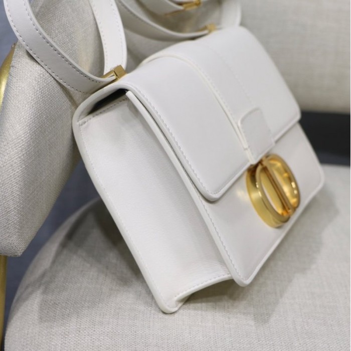 D*or 30 montaigne calfskin bag white
