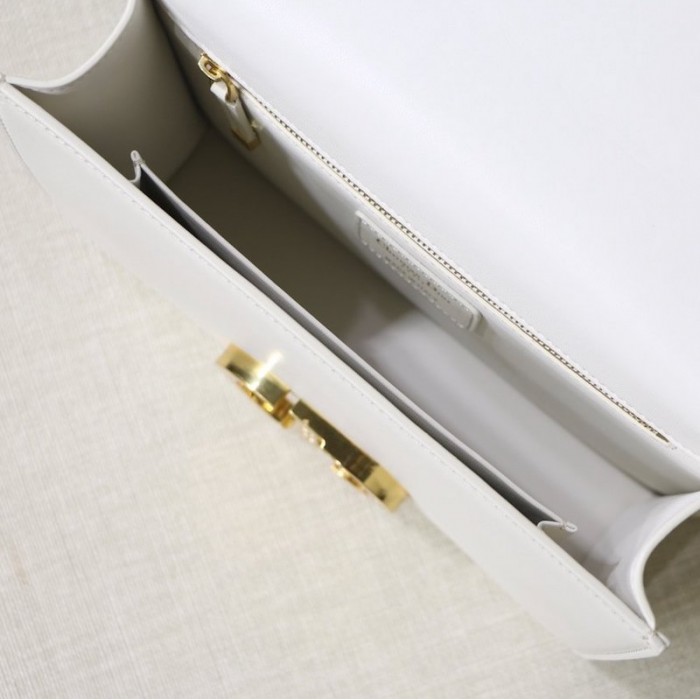 D*or 30 montaigne calfskin bag white