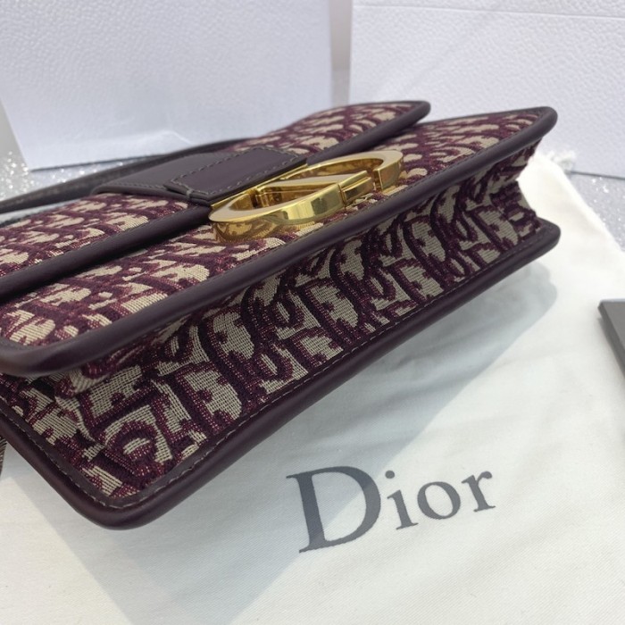 D*or 30 montaigne D*or oblique bag burgundy