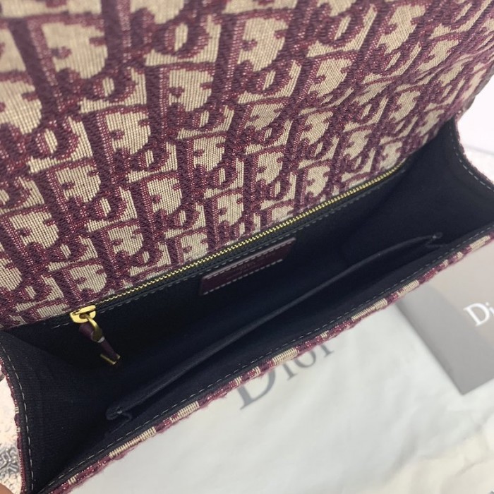D*or 30 montaigne D*or oblique bag burgundy