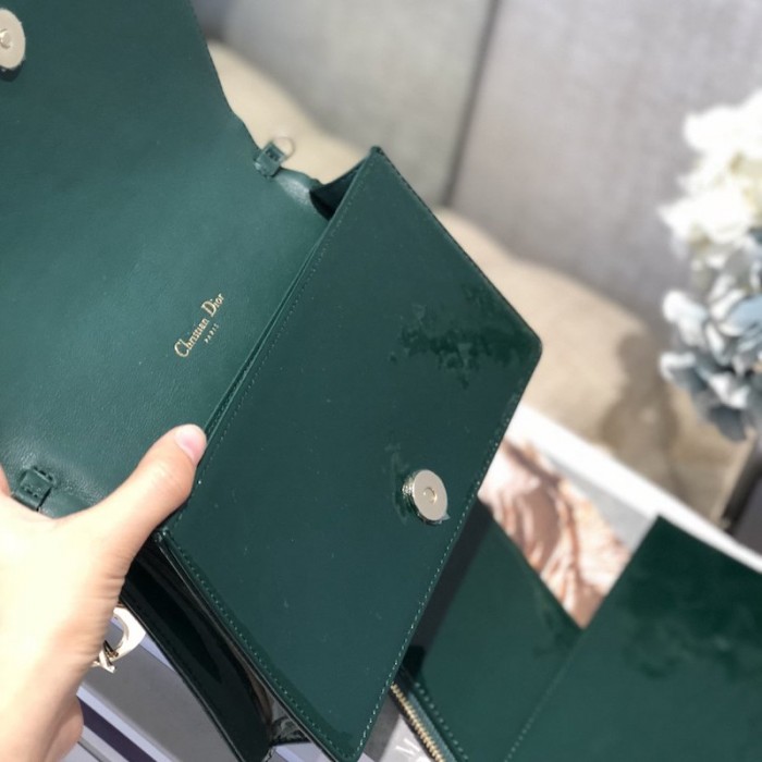 D*or lady D*or calfskin clutch green