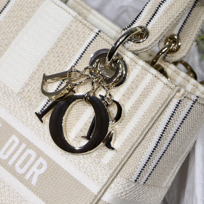 D*or medium lady d-lite bag beige stripes embroidery