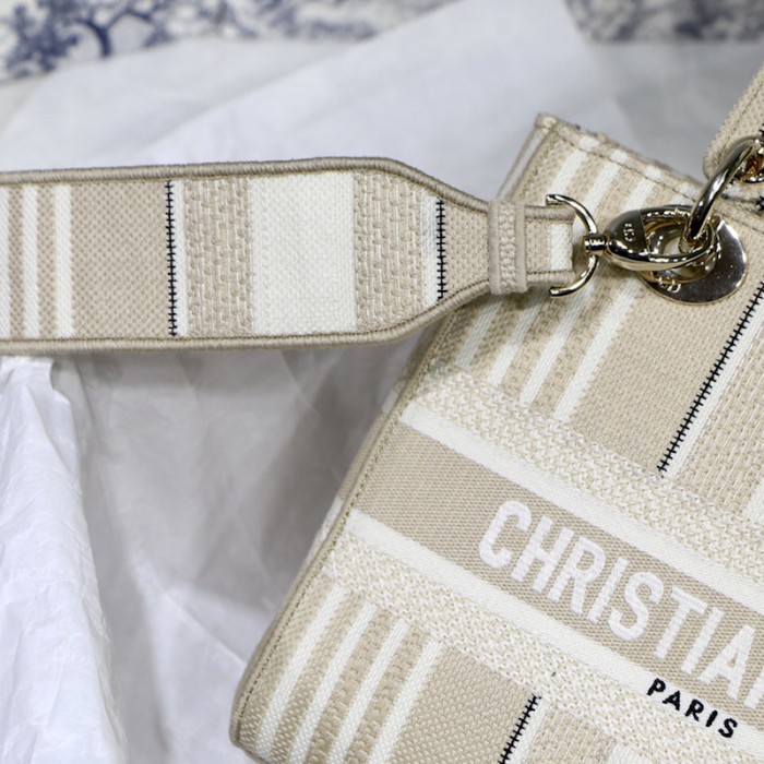 D*or medium lady d-lite bag beige stripes embroidery