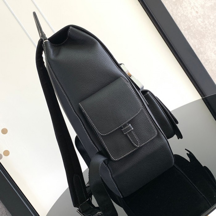 D*or maxi gallop backpack black grained calfskin