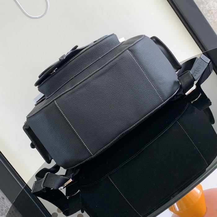 D*or maxi gallop backpack black grained calfskin