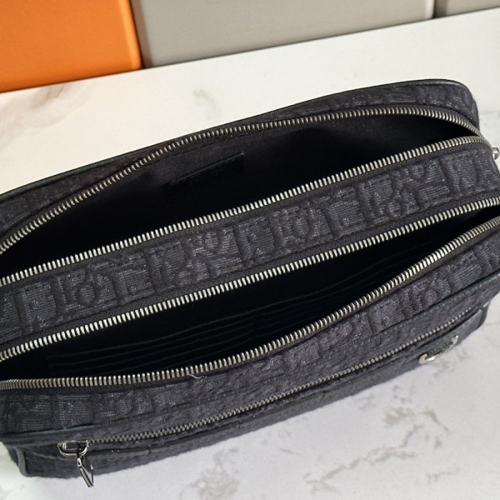 D*or maxi safari bag with strap black D*or oblique jacquard